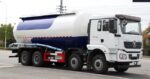 Bulk powder Tank Truck SHACMAN - Image 3