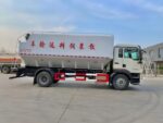 HOWO 4X2 bulk feed transport truck - Imagen 4