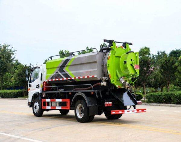 Vacuum Truck