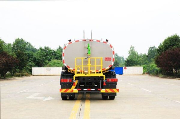 Sprinkler Truck