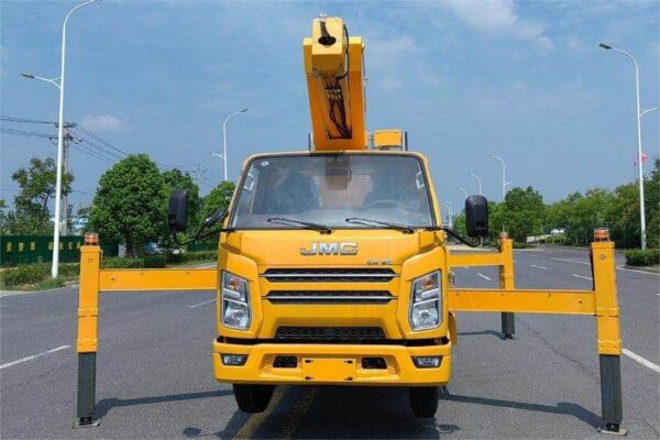 25m Truck Mounted Aerial Lifts JMC - Image 2