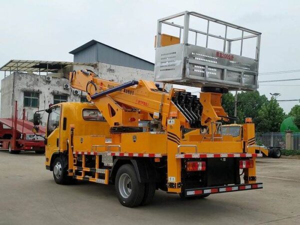 30m Truck Mounted Aerial Lifts ISUZU - Image 4
