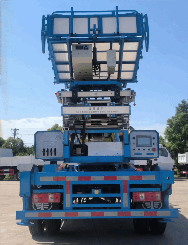 ⁦32m Aerial Ladder Truck FAW⁩ - الصورة ⁦7⁩