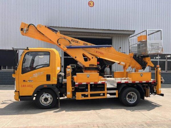 30m Truck Mounted Aerial Lifts HOWO — изображение 3
