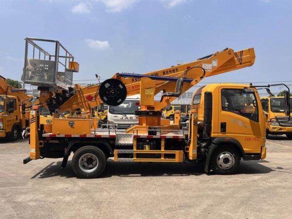 30m Truck Mounted Aerial Lifts HOWO — изображение 5