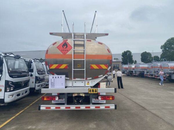 oil tanker truck