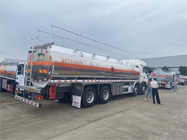 oil tanker truck