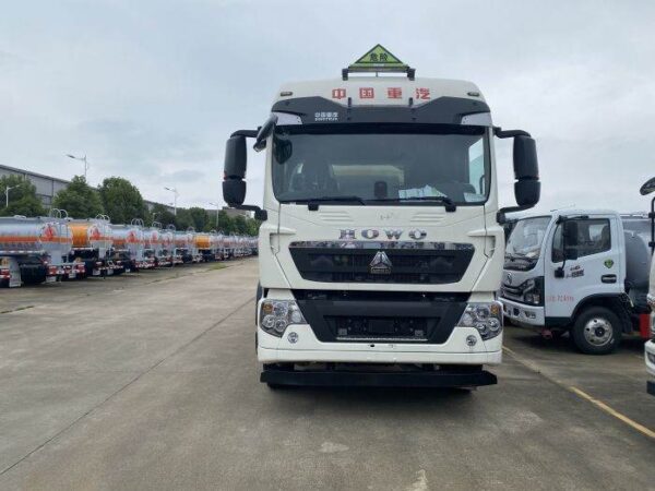 oil tanker truck