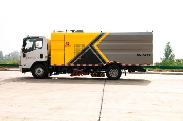 road sweeper