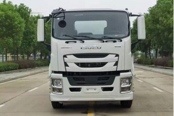 ISUZU