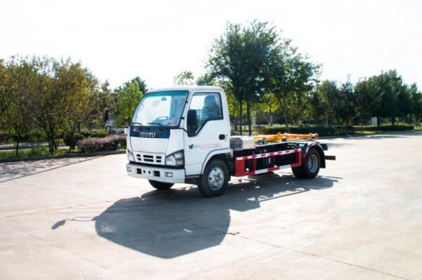 ISUZU