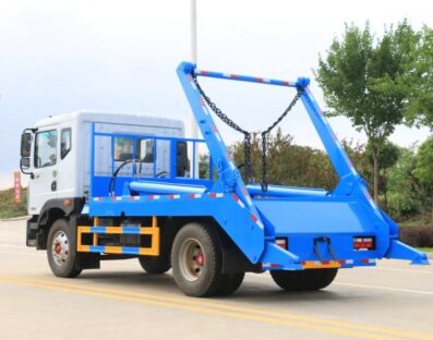 Camión de basura con cargador de contenedores