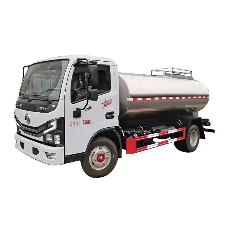 Camion-citerne à lait 3600L Dongfeng 3600L Milk Tanker Truck Dongfeng – Image 1