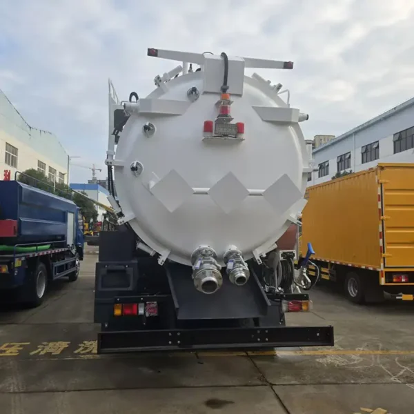 Jetting Truck Combination Tanker 25000L ISUZU - manufacturer - supplier ...